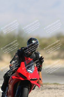 media/Oct-25-2025-Race Pace (Sat) [[47cce5476f]]/Non Verified (1st 20 Minutes of Every Hour)/5-Track Exit (1120am)/